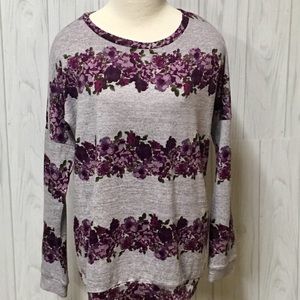 Mason + Mackenzie Women’s  Floral Sweater Size M